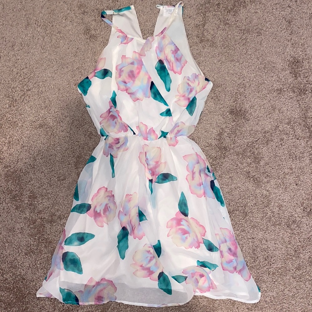 Sienna Sky, small floral dress.